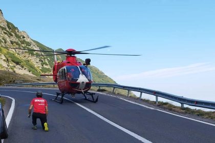 Accident grav pe Transfagarasan Motociclist strain in stare critica