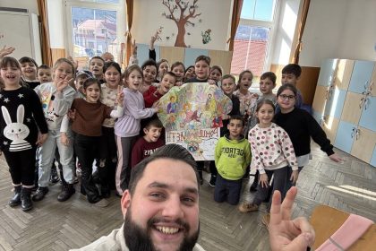 Dascacul cu 9 90 la titularizare preda religia in Sibiul