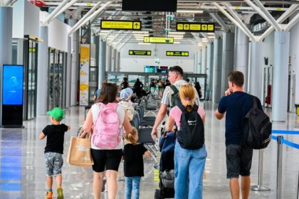 Dupa verificarile Parchetului European Aeroportul Sibiu angajeaza avocat