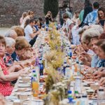Eveniment record mondial la Alba Iulia Masa de 2 7 km reciclabila