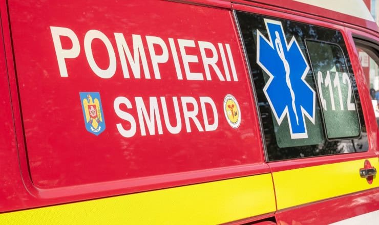 Interventie de urgenta Tanar cazut in raul Olt