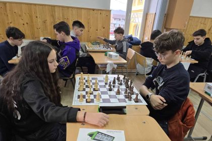 Mediashul organizeaza un turneu de sah dedicat Elisabetei Deliman