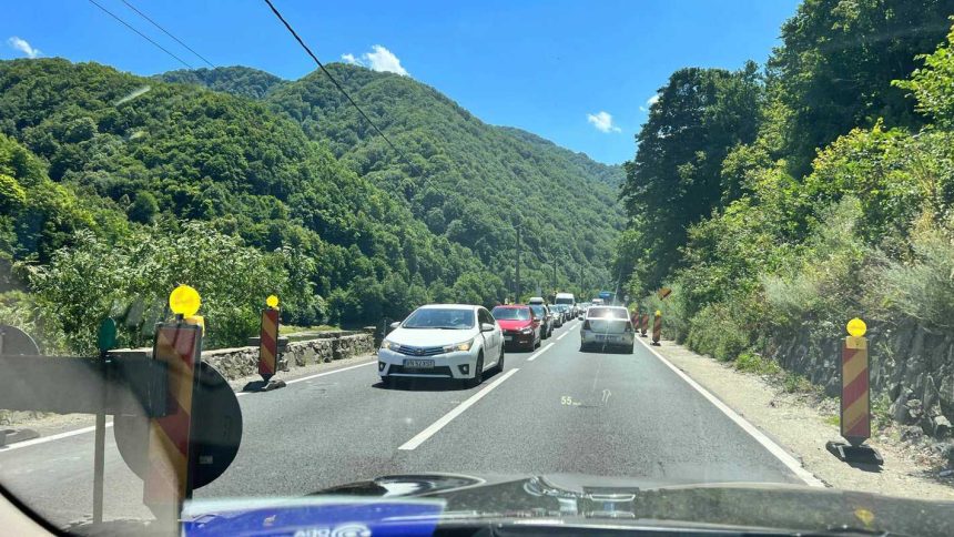 Miercuri trafic in reprize pe Valea Oltului