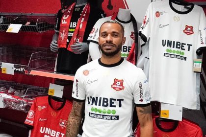 Noul atacant al FC Hermannstadt prezentat oficial tricoul cu numarul 7