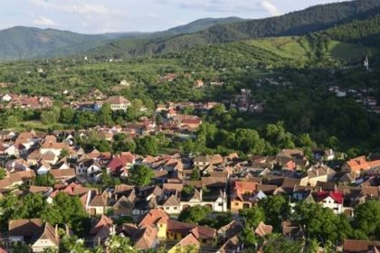 SALISTE Investigat penal pentru ca s a apropiat de sotie