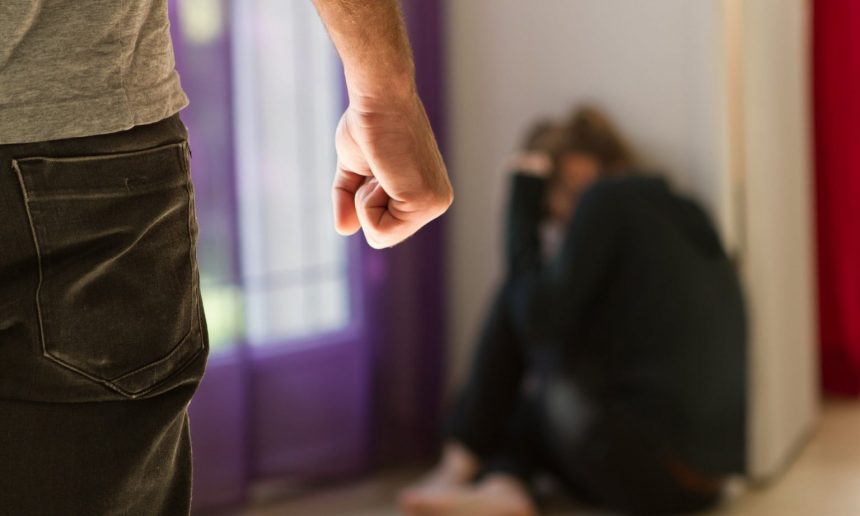 Scandaluri violente la Sibiu doua familii salvate de politie