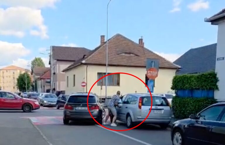 Soferul agresiv care a spart parbrizul unei masini a scapat de scatere