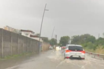 Strada din Sibiu inundata dupa ploaia de marti