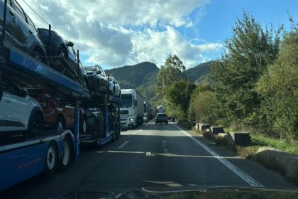 Trafic ingreunat in 3 zone pe Valea Oltului