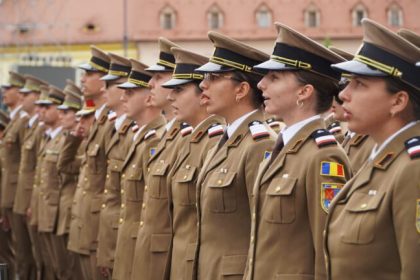 Val nou de militari Absolventi AFT depun juramantul in Sibiu