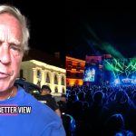 Viral pe TikTok dupa ce n a platit bilet la Artmania Povestea vloggerului american indragostit de Sibiu