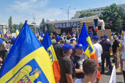 Zeci de silvicultori din Sibiu protesteaza Asa nu se mai poate