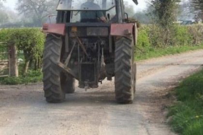 Accident cu tractoare si alcool la Fofeldea