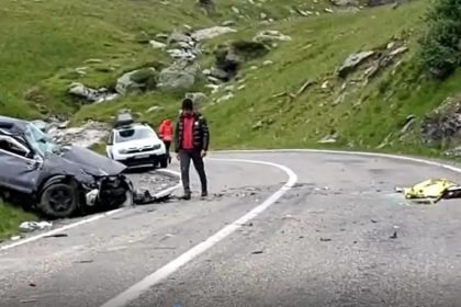 Accident grav pe Transfagarasan doua persoane ranite