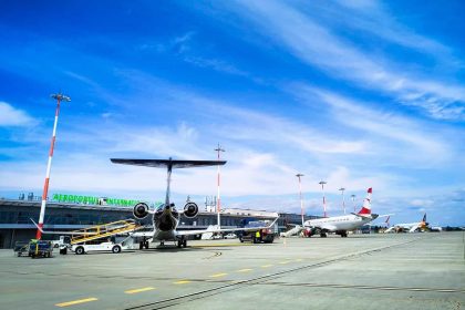 Aeroportul din Sibiu construieste parc fotovoltaic pentru consum propriu