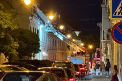 Alerta in centrul Sibiului pericol de prabusire pe Mitropoliei