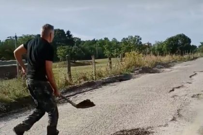 Amnasenii au acoperit craterele de pe drum