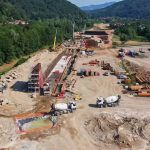 Autostrada Sibiu Pitesti santier urias 900 de oameni si 150 de utilaje