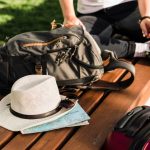 Geanta de voiaj sau trolerul Cand alegi flexibilitatea