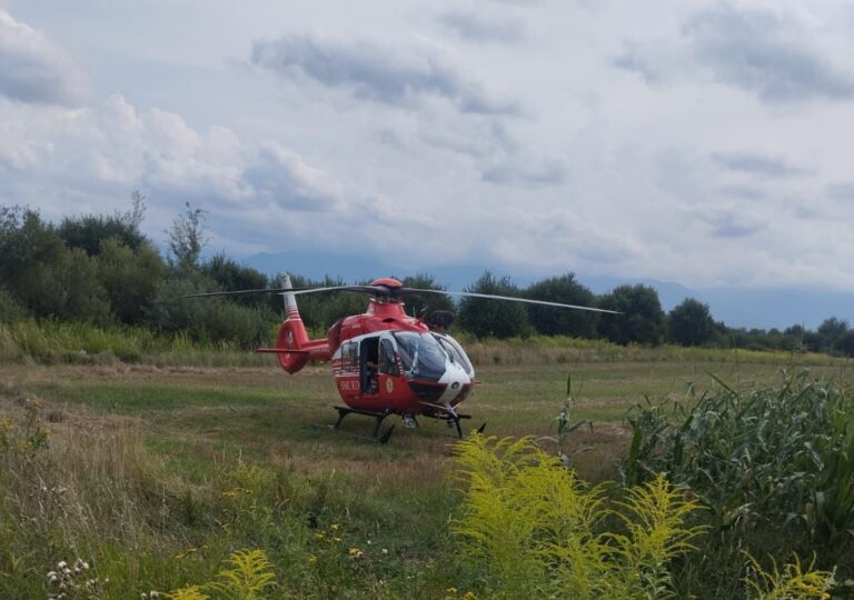 Interventie majora la Carta Barbat si copil gasiti inconstienti
