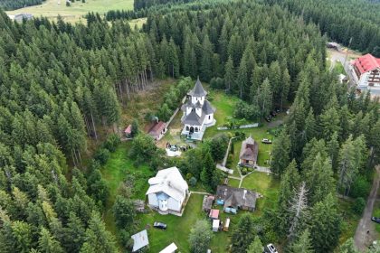 Liturghie arhiereasca la Schitul Paltinis 100 ani de la infiintare