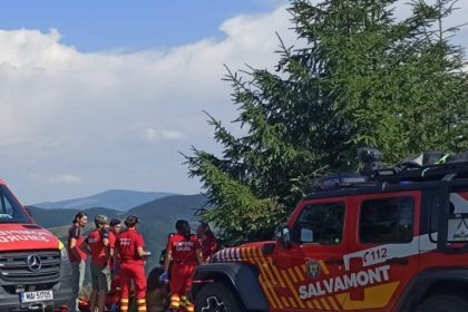 Muntii nu iarta turist strain ranit recuperat de salvamontisti