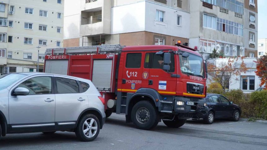 O masina a luat foc in Terezian trafic ingreunat