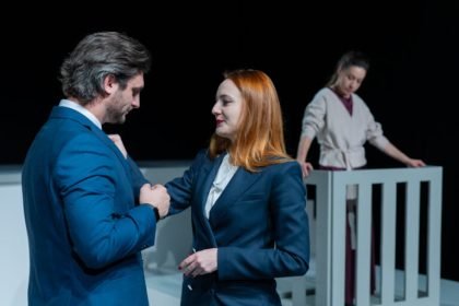 Premier tripl pe Scena Digital la Sibiu