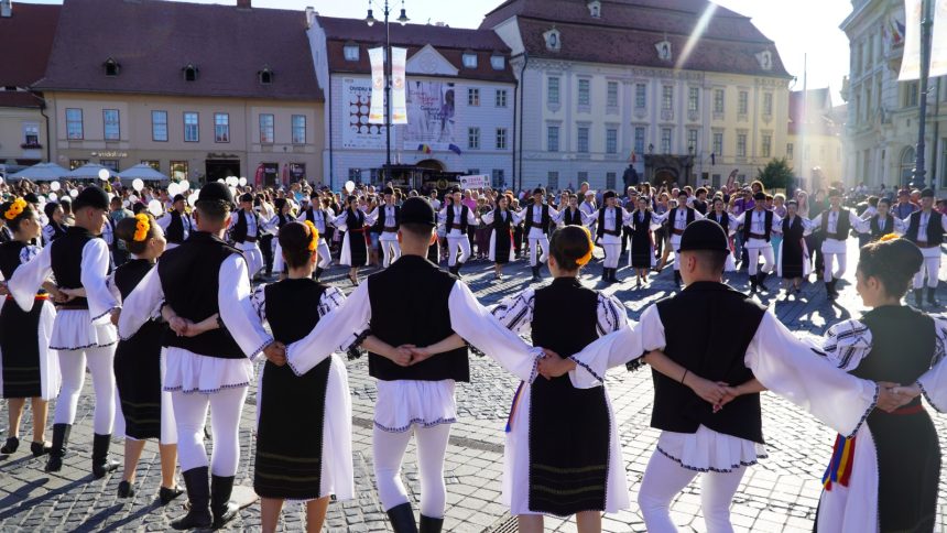 Sibiul vibreaza de sarbatoare la Festivalul Cantecele Muntilor