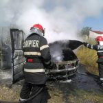 Trafic blocat total in Sura Mare autoturism in flacari