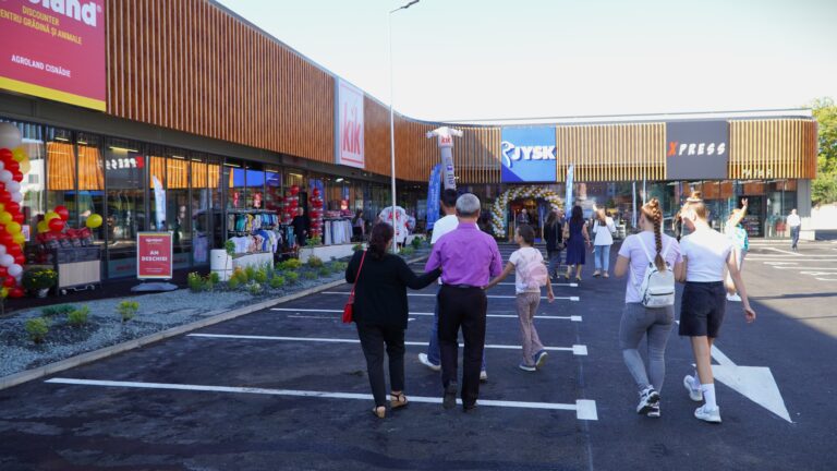 Zacaria a deschis primul mall din Cisnadie