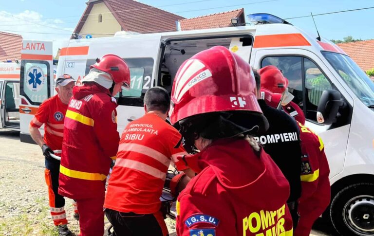 Accident cu 3 masini pe DN1 la Bradu