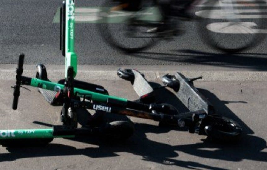 Accident grav la Sibiu copil ranit cu trotineta