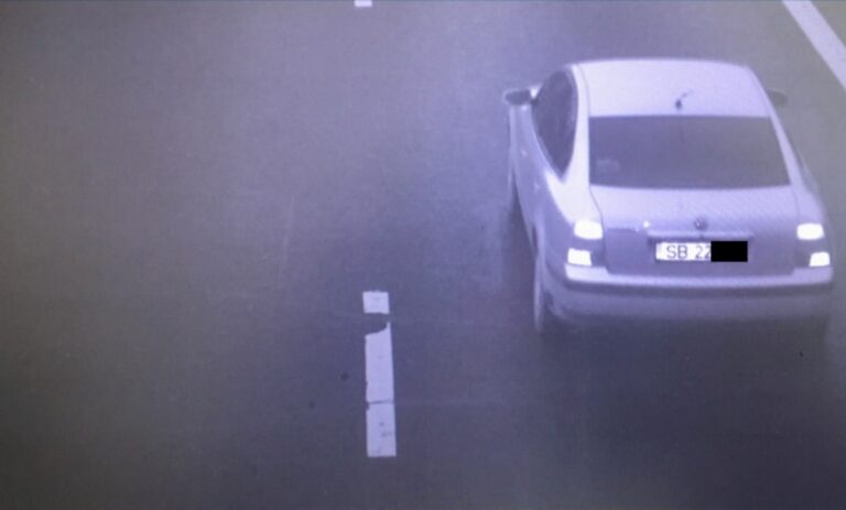 Camere inteligente pe autostrada in Sibiu detecteaza viteza si numerele de inmatriculare