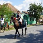 Cand satul ajunge pe Instagram Sibiul incepe campania Traditiile sunt cool