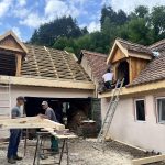 Casele traditionale din Rau Sadului prin viata si culoare