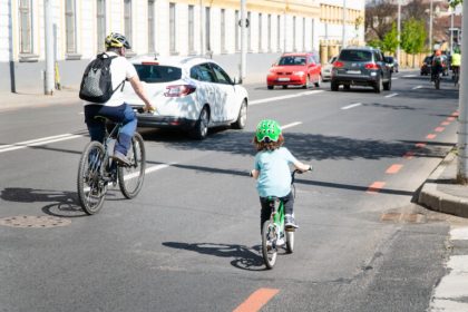 Clipuri virale pentru siguranta biciclistilor din Sibiu