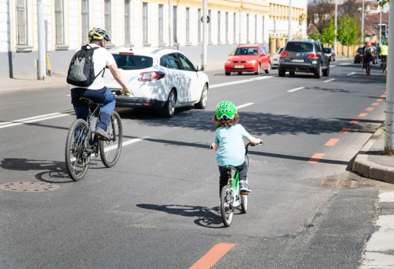 Clipuri virale pentru siguranta biciclistilor din Sibiu