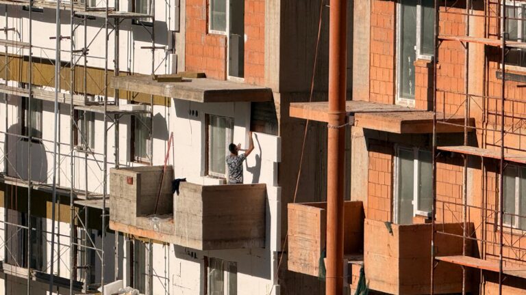 Cum se incalca legea pe santierele Sibiului