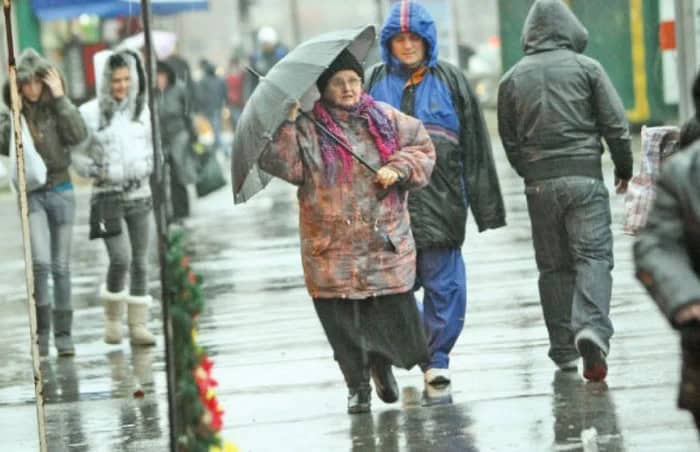 Dupa 32 de grade vine frigul bruma si 2 grade