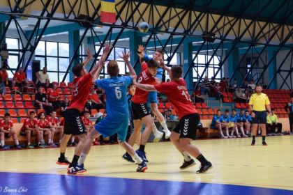 Elevii de la CSS Sibiu se vor antrena gratuit in 7 sali de sport