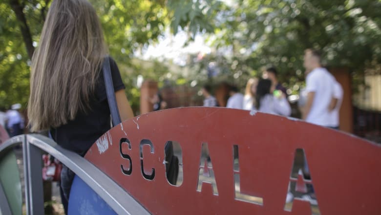 Email anonim ameninta cu uciderea elevilor scolile alerta