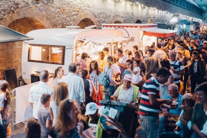 Foodie se mut n Piaa Schiller cu jazz i preparate reinventate