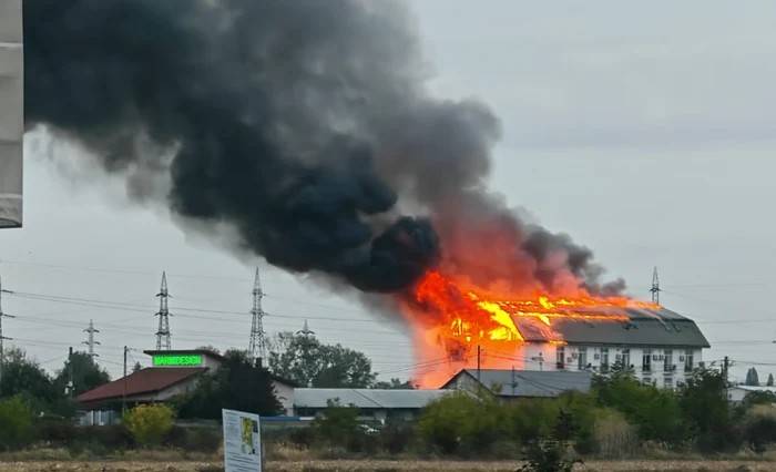 Hotel in flacari in Prahova echipe cauta supravietuitori