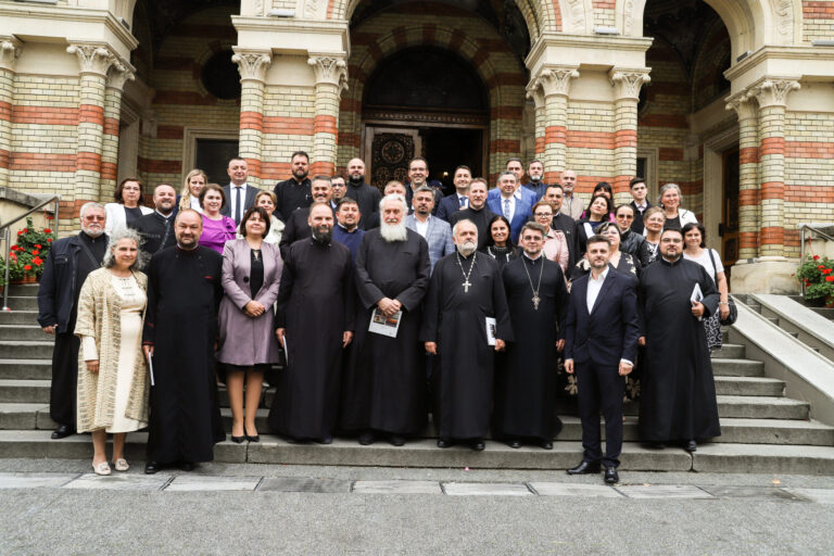 Intalnire cu emotii puternice a fostilor studenti ai Teologiei din Sibiu