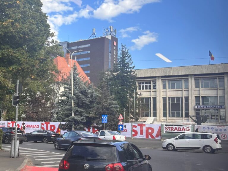 Lucrarile de modernizare a piazetii din fata Cercului Militar Sibiu au inceput