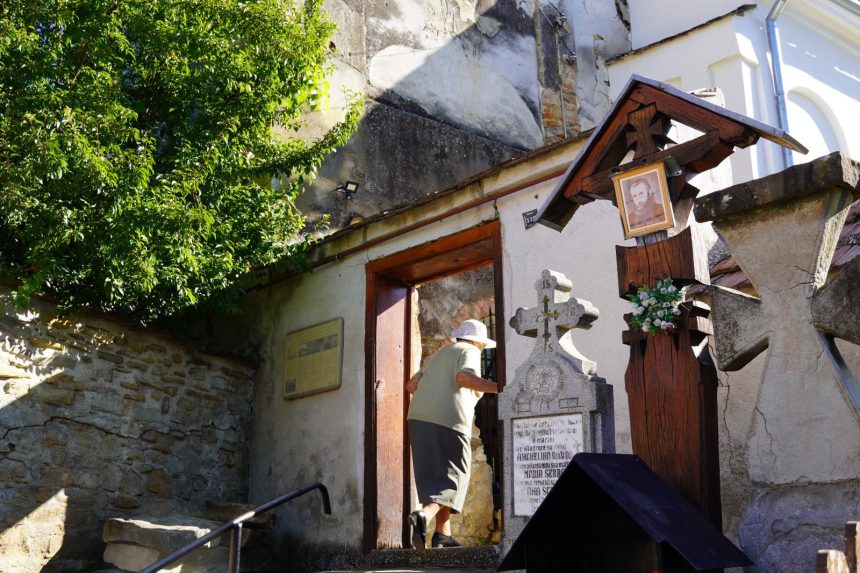 Maica nam fost vrednici O biserica din Sibiul uitat