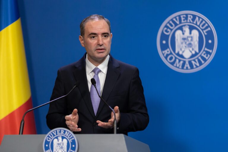 Ministrul Finantelor neaga speculatiile despre noi