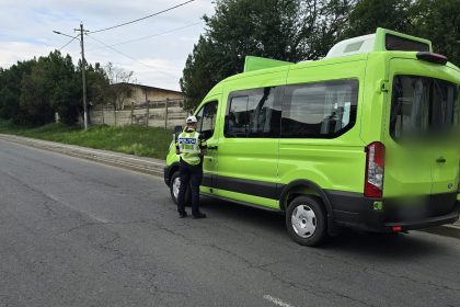 Politia a inspectat microbuzele scolare din Sibiu un sofer sanctionat