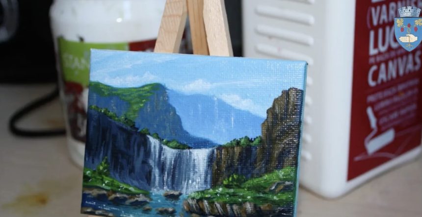 Talent liceal pe simeze la Medias expozitia Suflet in Culoare a Catalinei Parau